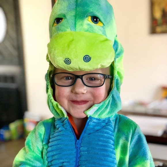 Meet your Posher, Michelle - Picture 1 of 1